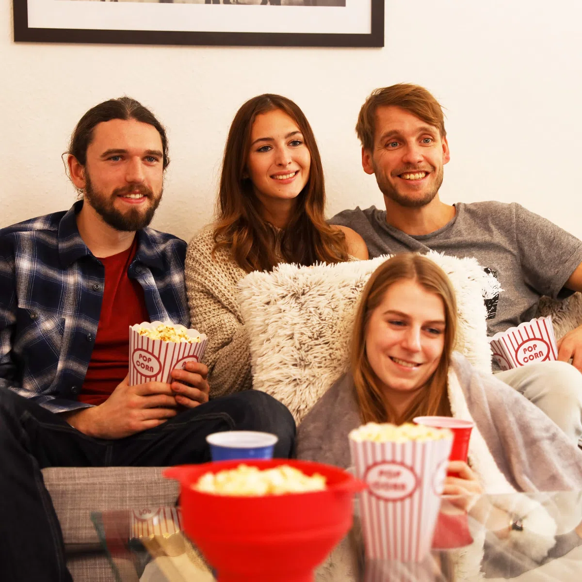 Relaxdays Popcorntüten, 100er Set, gestreift, Retro-Optik, Kino, Filmabend Zubehör, Pappe, Popcornbehälter, rot/weiß