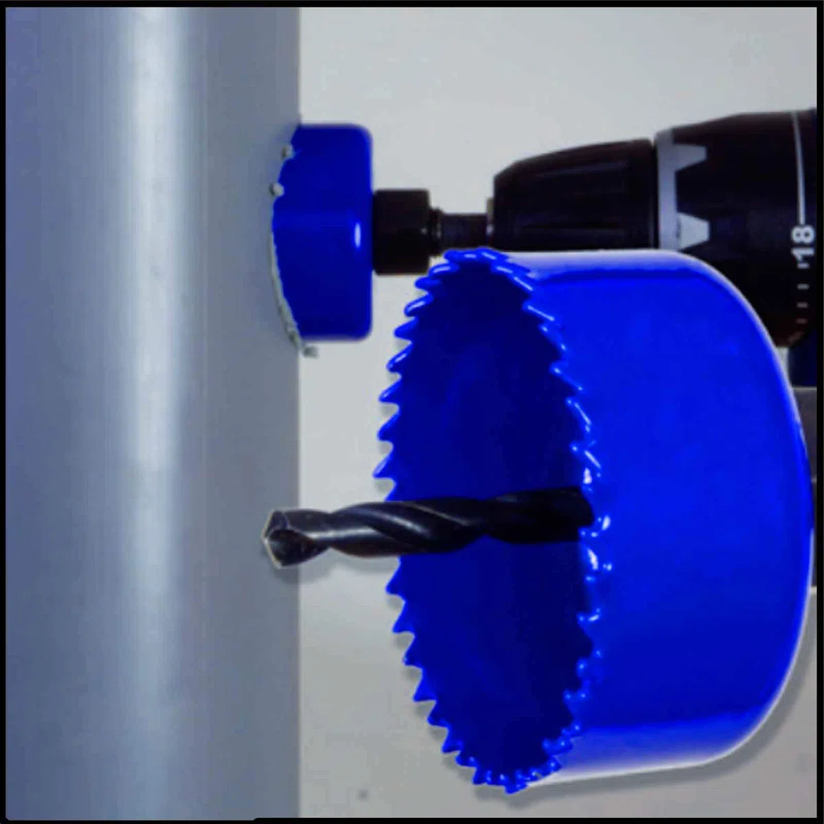 MegaHaustechnik HT Anschraub Abzweig DN110 x DN50 mit Dichtung an Rohr Außendurchmesser 110mm mit Steck Muffe DN50 für Rohr Außendurchmesser 50mm Abwasser Abfluss Kunststoff grau