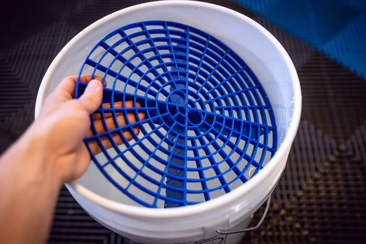 detailmate Auto Wascheimer 5 GAL (ca.20 Liter) weiß, Grit Guard Eimer Einsatz blau Wash Bucket 5 Gallon Verstärkt, Extra Dicke Wandung, für Deckel Gamma Seal LID geeignet